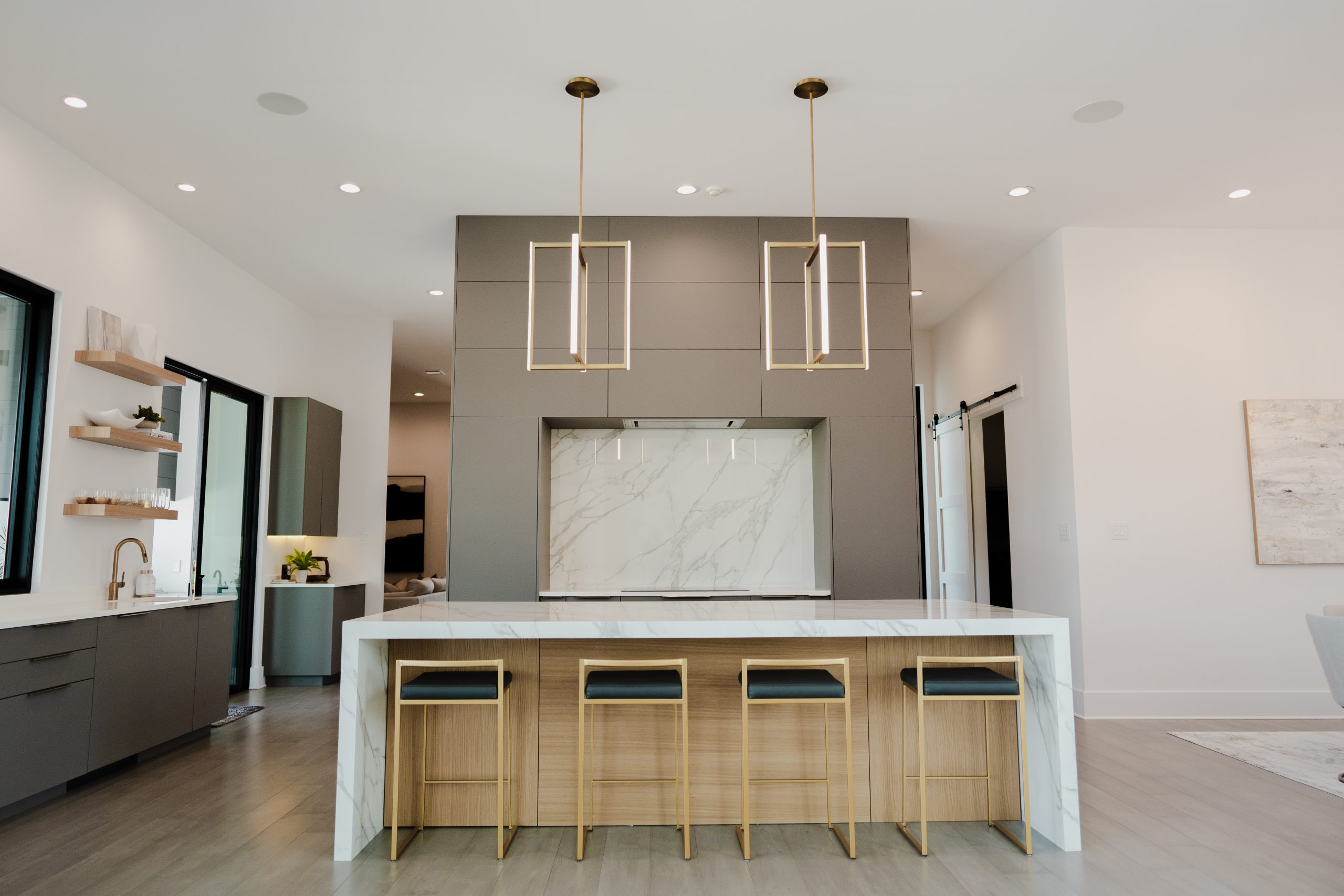 Full Wall Custom Millwork Systems Try Full Wall Custom Millwork Systems Connect Now